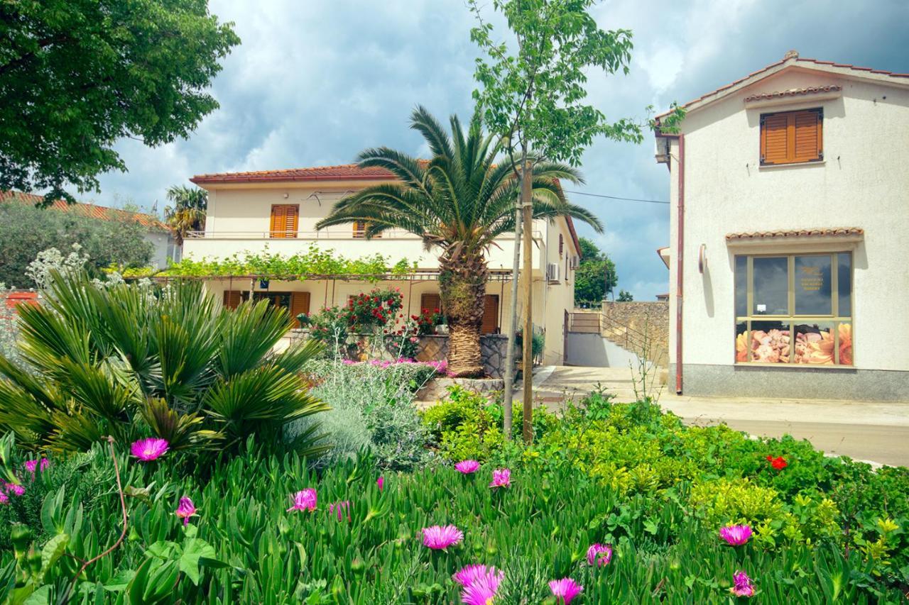 Apartments Katarina Porat Malinska Bagian luar foto