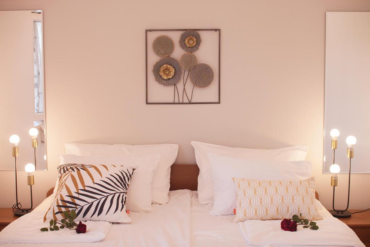Apartments Katarina Porat Malinska Bagian luar foto