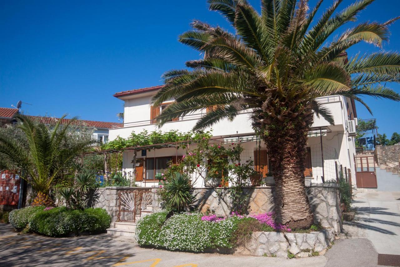 Apartments Katarina Porat Malinska Bagian luar foto