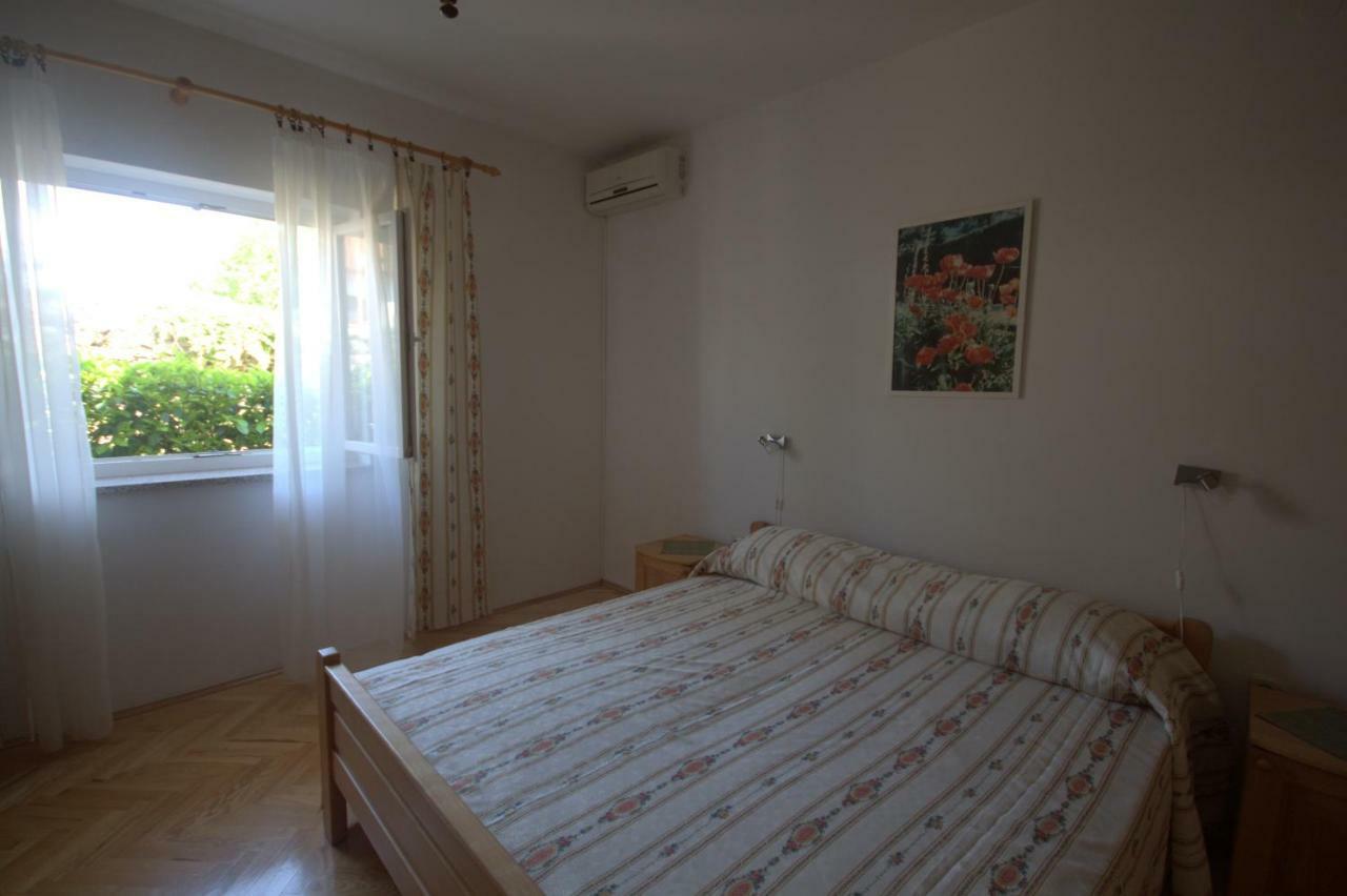Apartments Katarina Porat Malinska Bagian luar foto