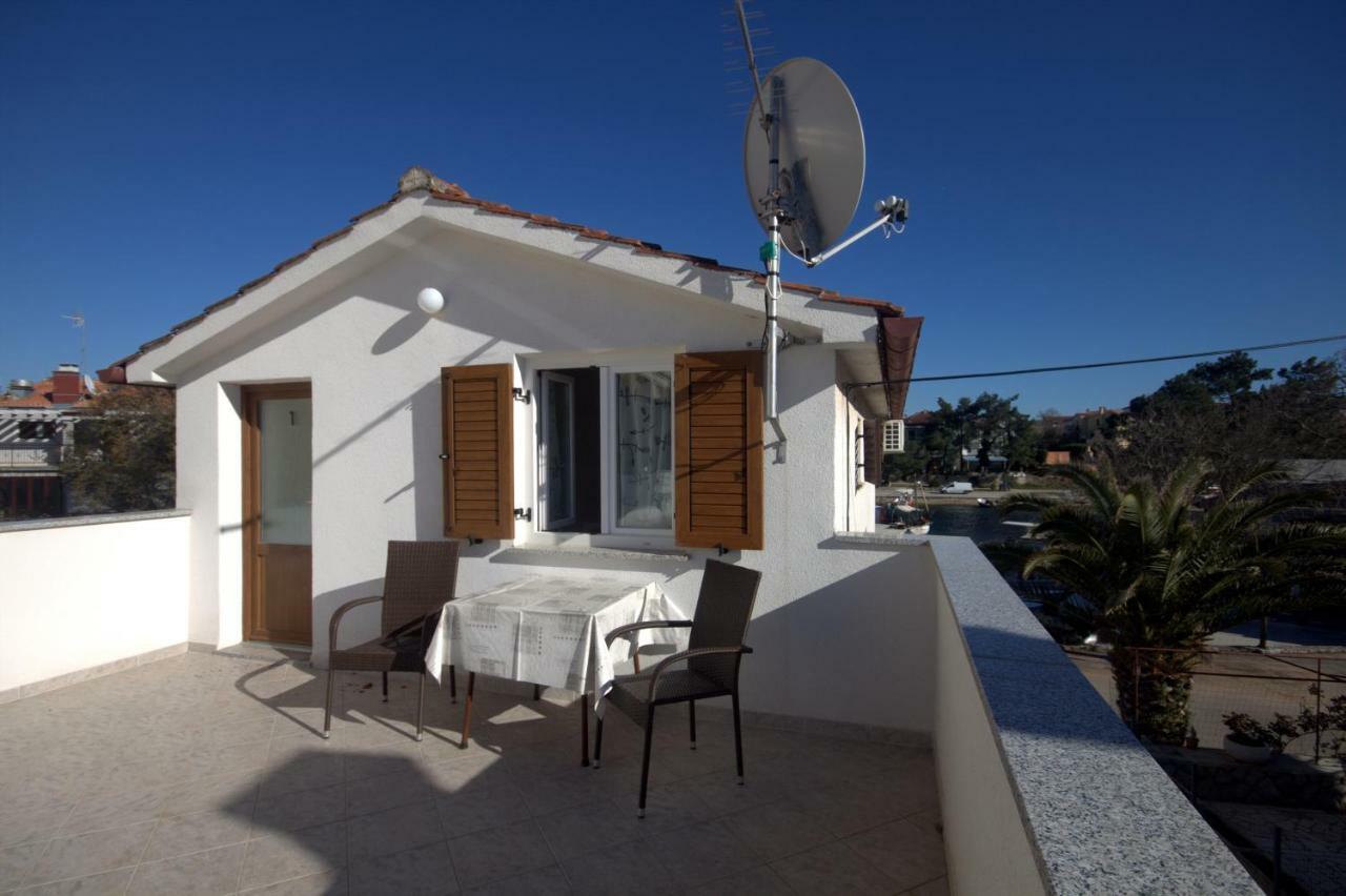 Apartments Katarina Porat Malinska Bagian luar foto